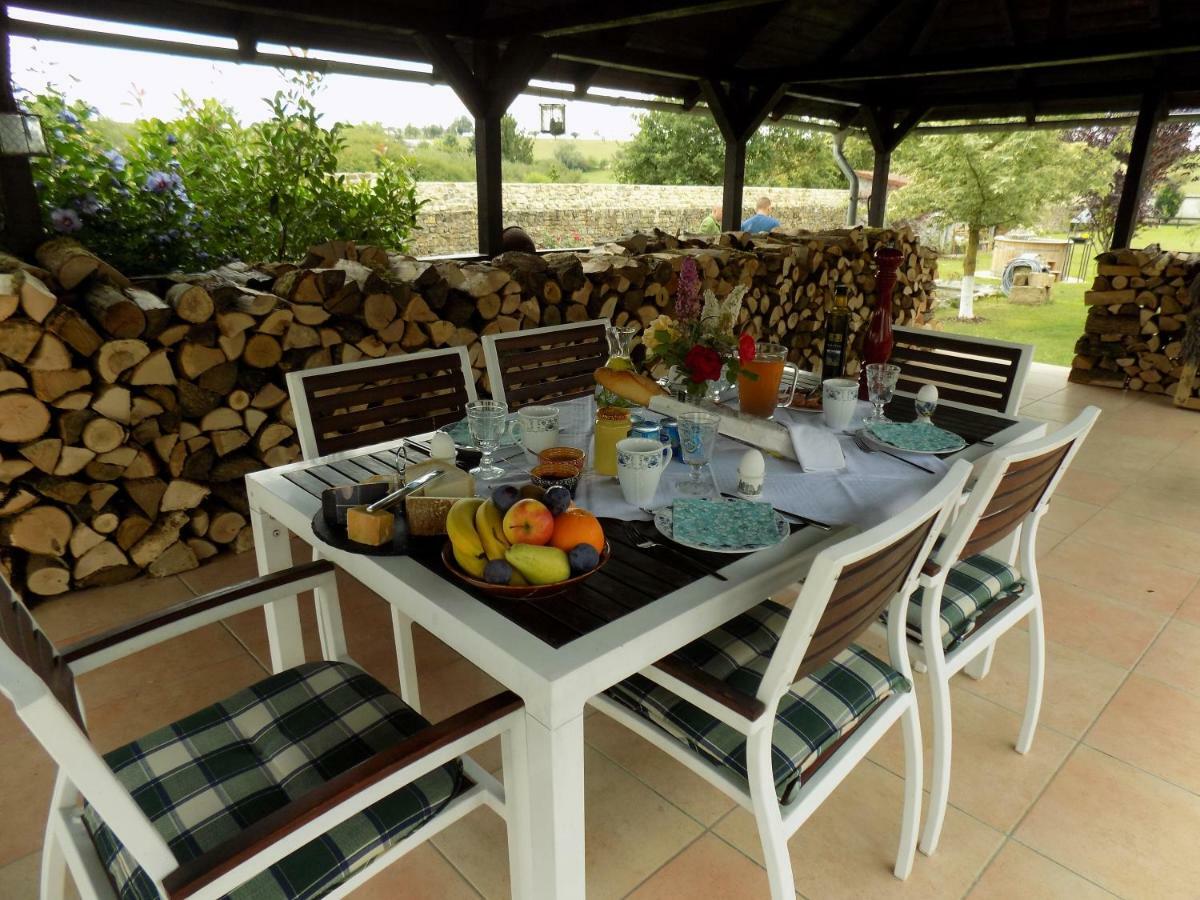 Domaine De La Mance - Maisonnette Avec Cheminee Vitrey-sur-Mance Dış mekan fotoğraf
